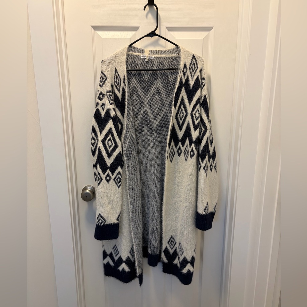 Woven Heart Dark Navy and White Geometric Cardigan